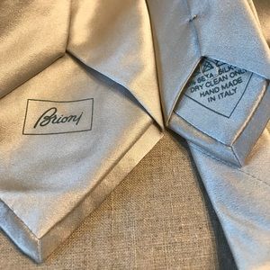 🆕 Brioni Tie & Pocket Square (set)